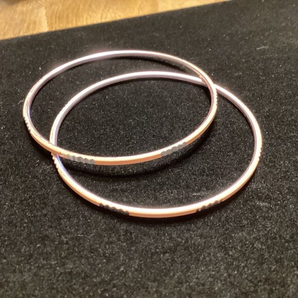 Set of 2 matching Enamel Bracelets - Picture 1 of 5